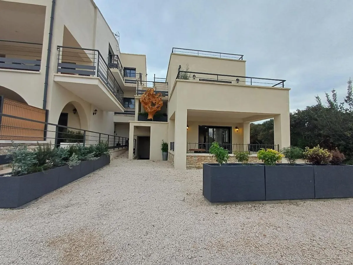 Apartment T3, 8 Couchages, Grande Terrasse, Vue Mer, Parking Prive La Ciotat France